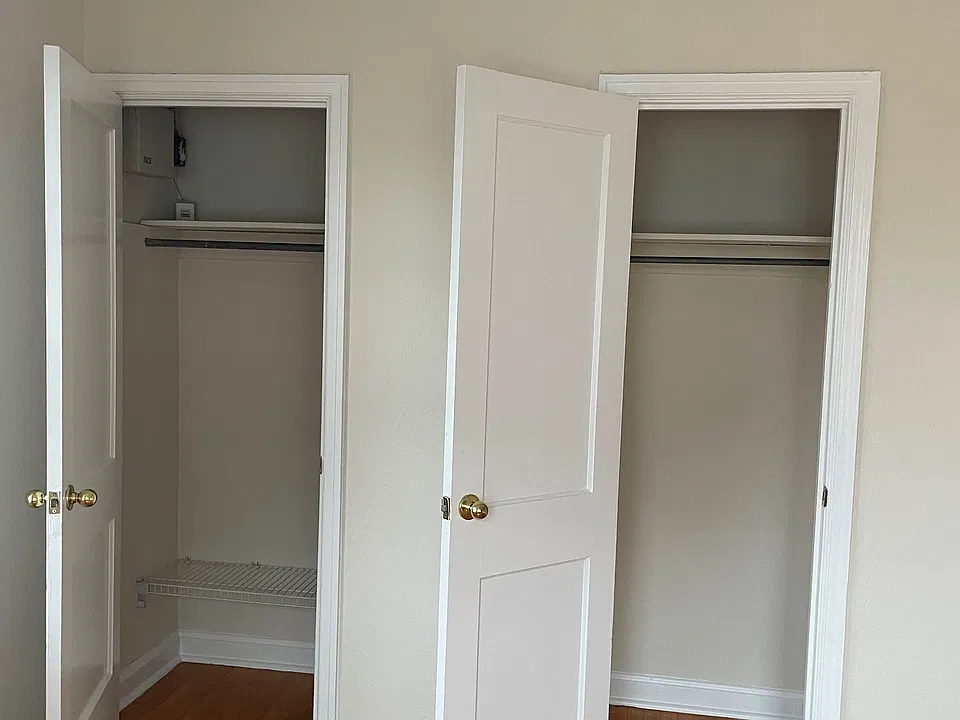 closest in bedroom