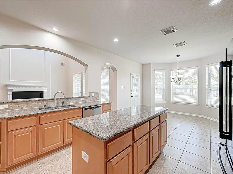 4603 Camden Brook Ln — Photo 16