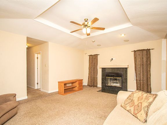 5th image of 7010 Wildwood Dr