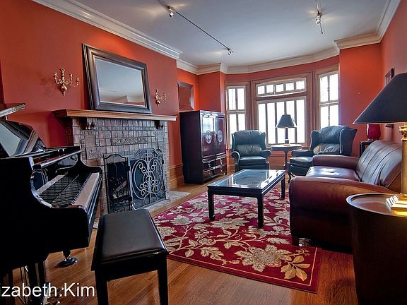 2nd image of 747 Leavenworth St #4