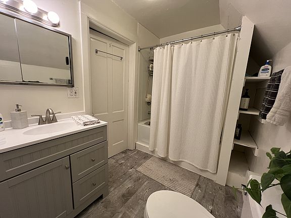 2nd image of 614 University Ave #10922209