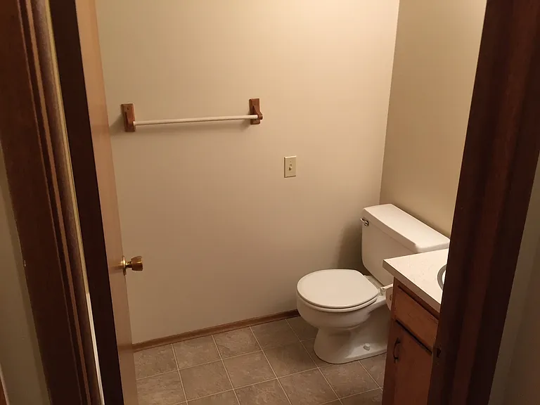 1904 W 2nd Ave #4 — Photo 14