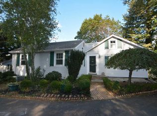 21 Hubbard Ave, Red Bank, NJ 07701