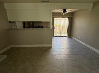 700 McCoy Ct APT 24, Lodi, CA 95240