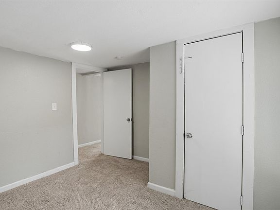 3rd image of 1214 Jones St