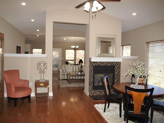 4th image of 11 Churchwell Dr
