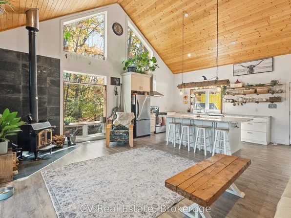 1194 Muskoka Rd #38, Georgian Bay, ON P0C 1H0