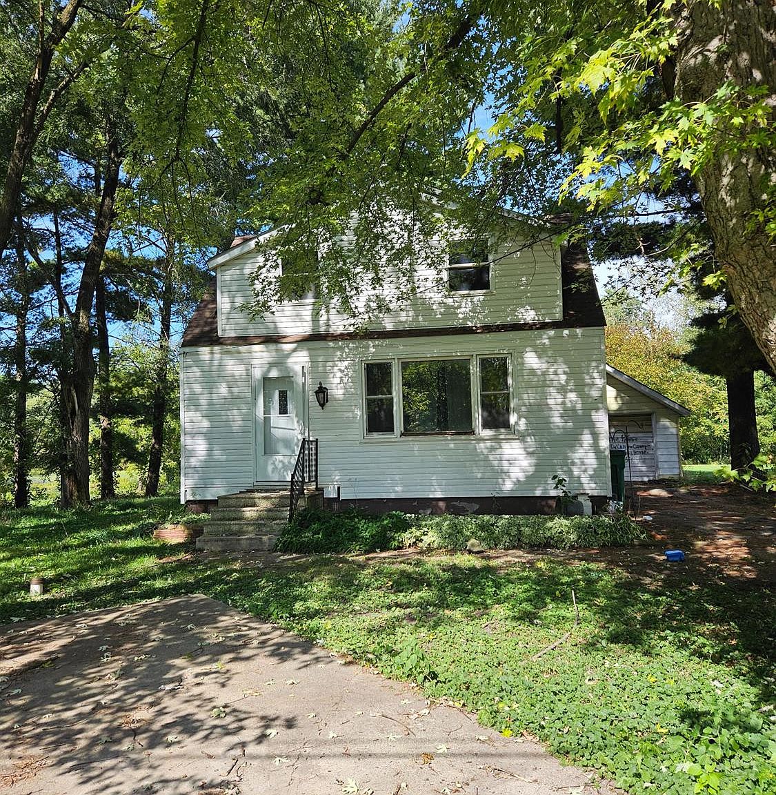 135 W 71st Ave, Griffith, IN 46319 Zillow
