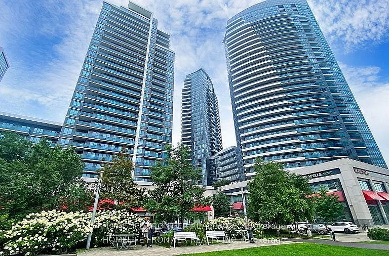 7161 Yonge St #2528 — Photo 2
