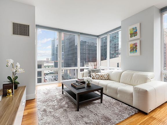 2nd image of 10 W End Ave APT 6B