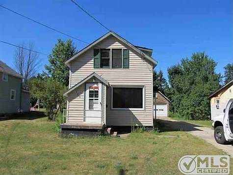 2nd image of 120 Woods Ave