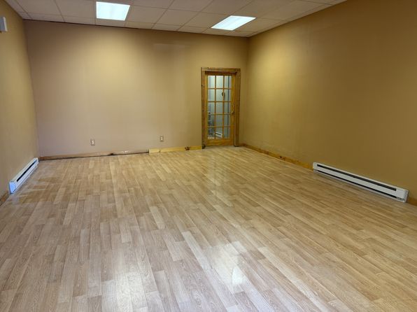 15 N Lake Ave #6