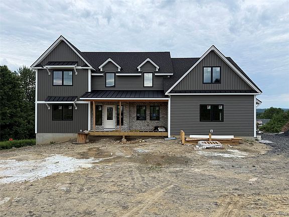 5th image of 52 Breezeway Lane