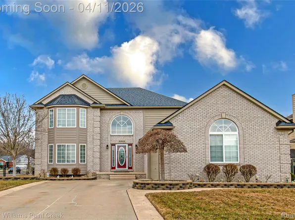 51688 Rivard Rd, New Baltimore, MI 48047