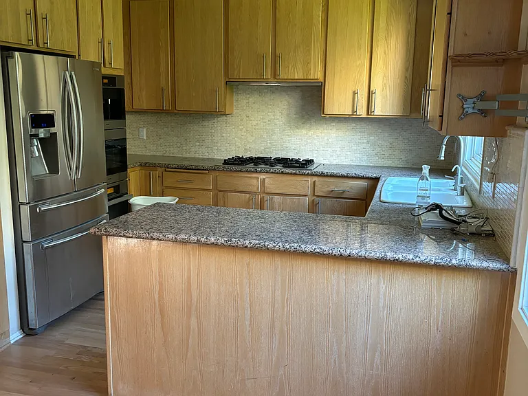 1837 Parnell Ave — Photo 9