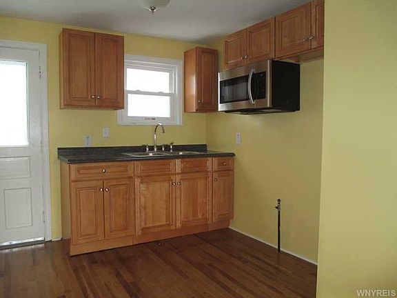 2nd image of 240 Westbrook Dr