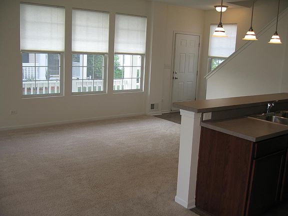 Entry / Family room