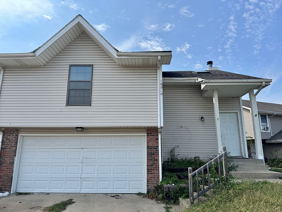1st image of 18910 Manor Dr
