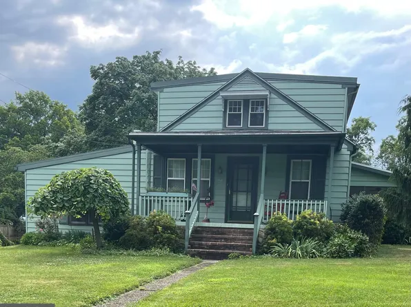 821 Dunkle St, Steelton, PA 17113