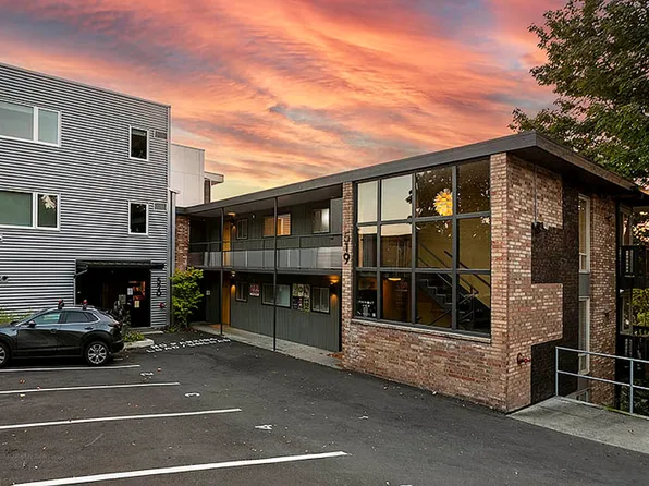 Fremont View (519), 519 N Bowdoin Pl APT 201, Seattle, WA 98103