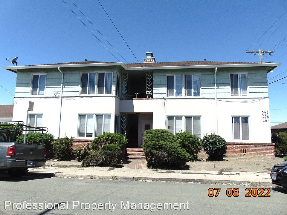 1st image of 347 38th St #347