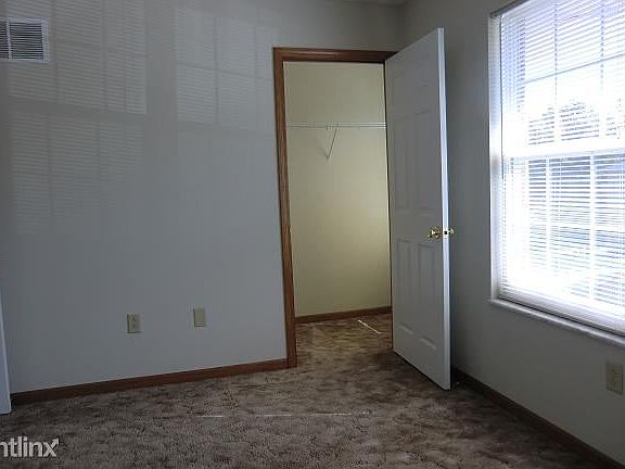 233 SRC Bedroom 2 10-6-11