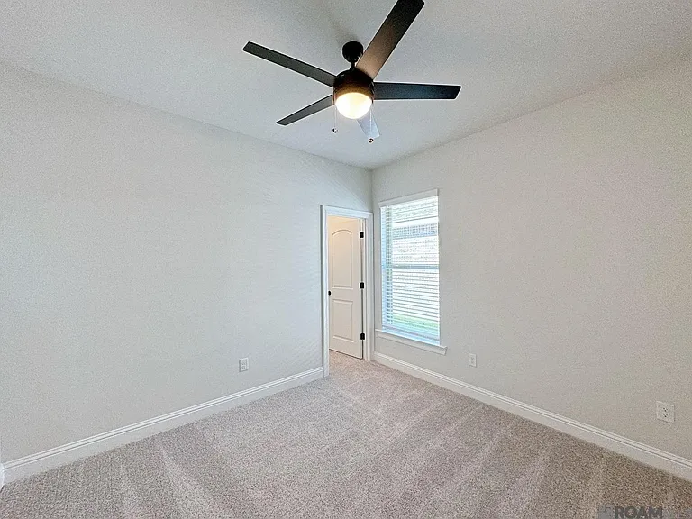 722 Bellegrove Square Ave — Photo 23