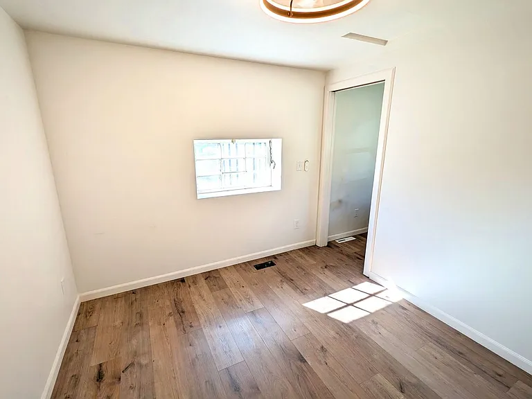 97 Hillside Rd — Photo 11