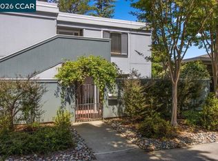 1232 Fairlawn Ct APT 4, Walnut Creek, CA 94595