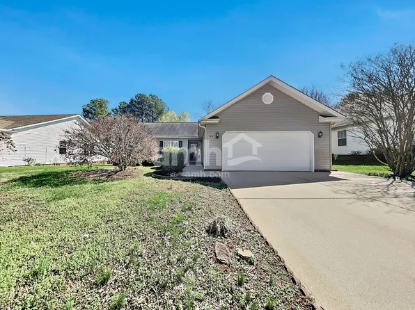 108 River Watch Dr, Greenville, SC 29605