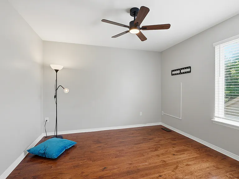 4421 Honeysuckle Dr — Photo 33