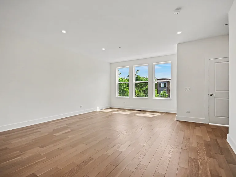 1215 Gateway Ct — Photo 12