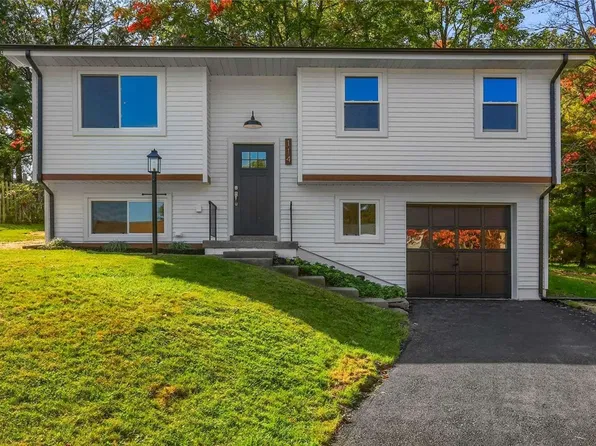 114 Opal Ct, Cranberry Township, PA 16066