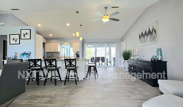 837 SE 3rd Ter — Photo 5