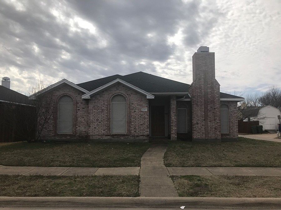 1st image of 2317 Valley Creek Dr