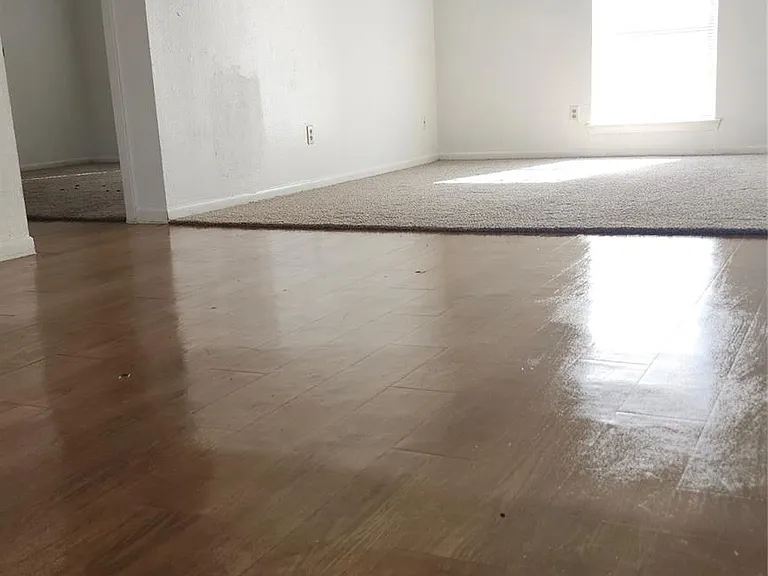 105 Avondale St #16 — Photo 5