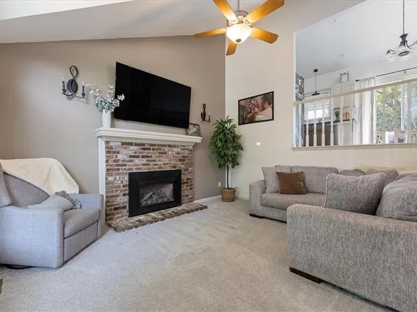 9717 NW 86th Ter, Kansas City, MO 64153