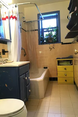 Sold by Cooper Real Estate | media 32