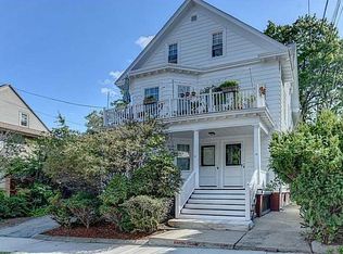 81 Forest St, Providence, RI 02906