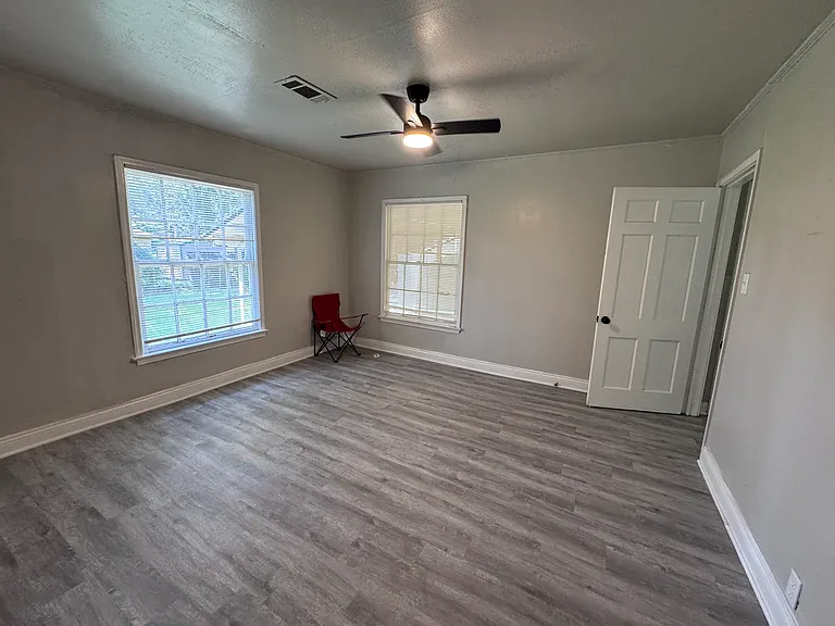 1220 Trinidad St — Photo 10