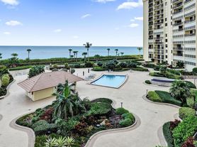 300 Ocean Trail Way