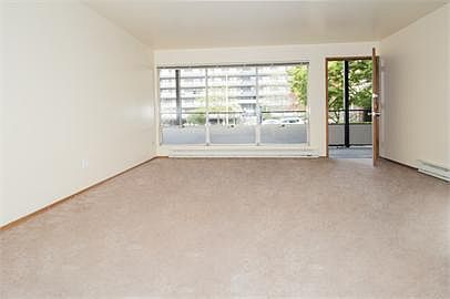 3rd image of 4121 11th Ave NE #Cl-207