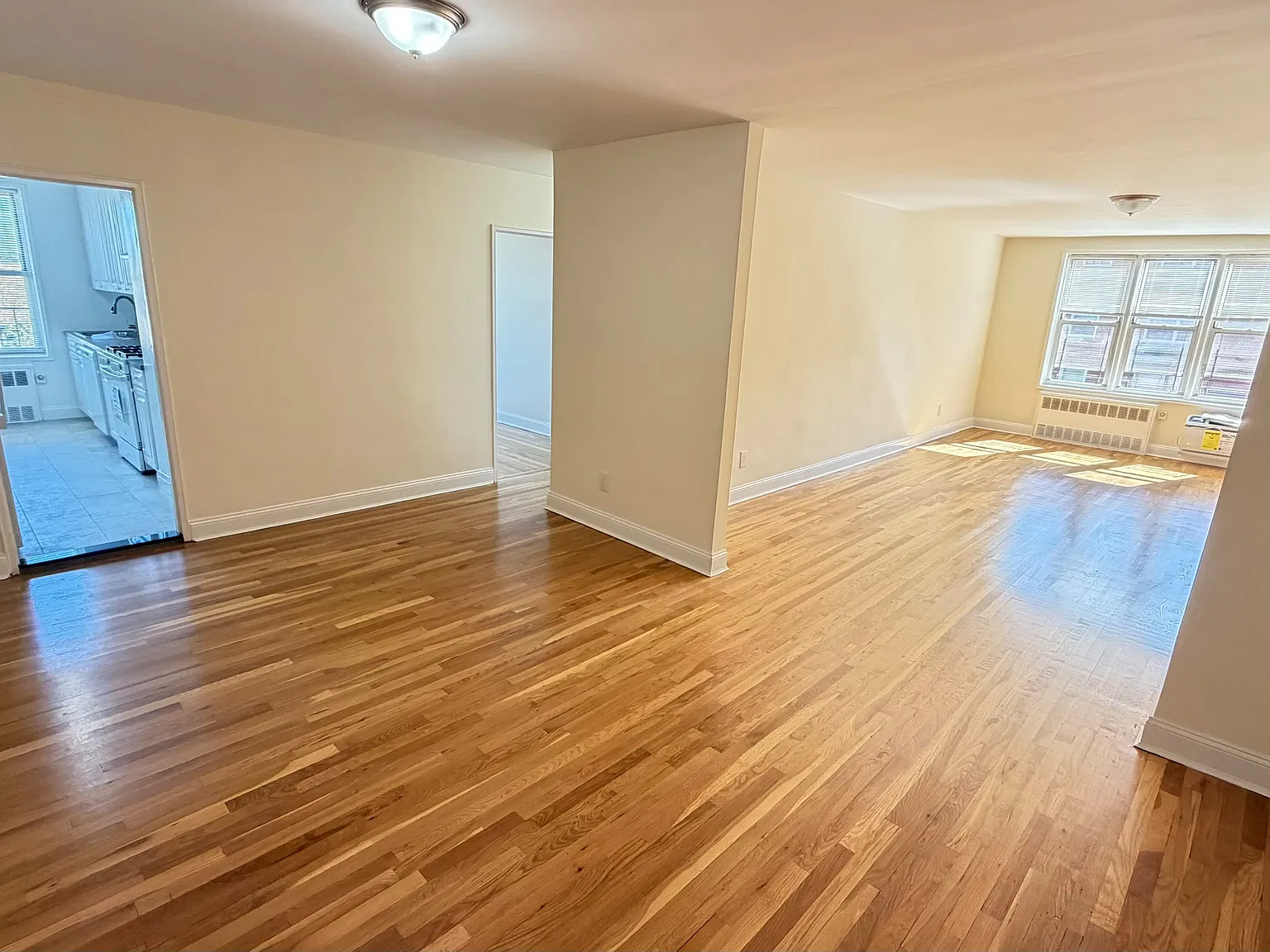1 bed, 850 sqft, $2,800 — Photo 3