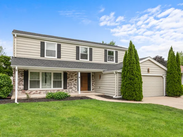 1134 Jamestown Ct, Schaumburg, IL 60193