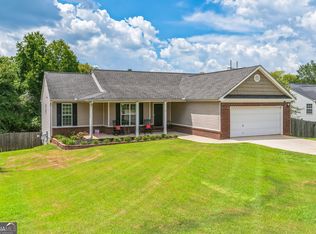 208 Stream Side Ct, Winder, GA 30680