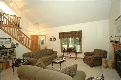 3rd image of 13870 Stout Ave NE