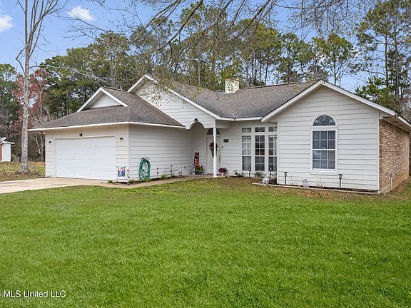 2nd image of 2773 Windward Dr