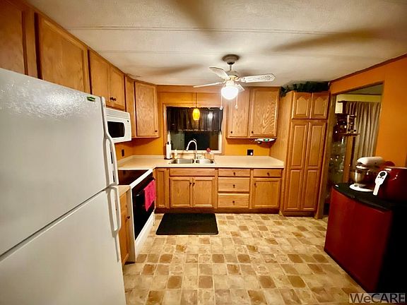 5th image of 1321 E 2nd St #2