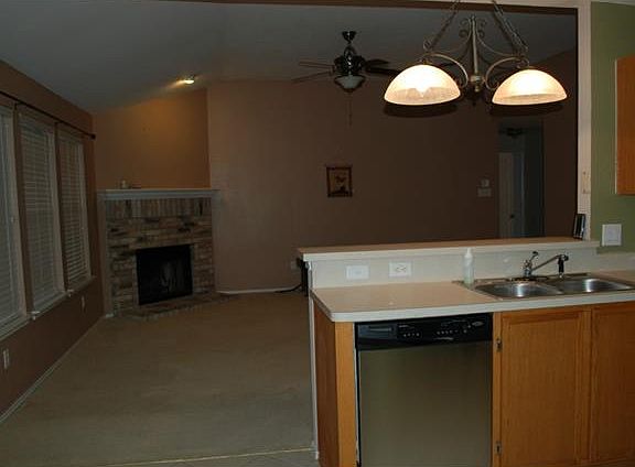 5th image of 252 Pine Crest Dr