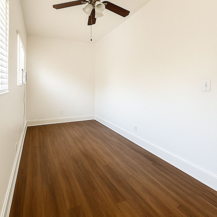 2nd image of 1449 W 28th St